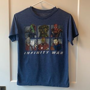 Kids blue Avengers tee